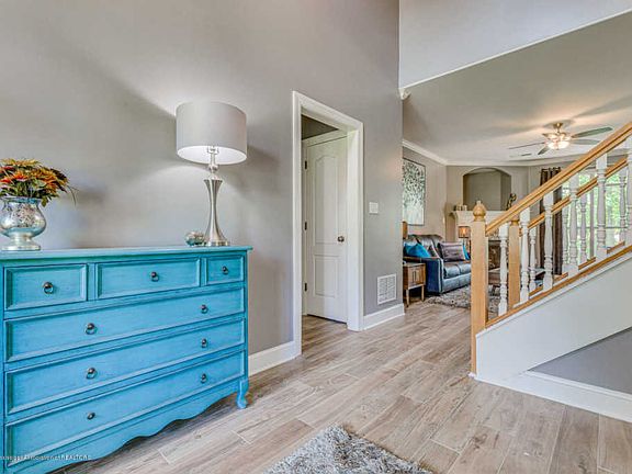 5th image of 3649 Montys Cir