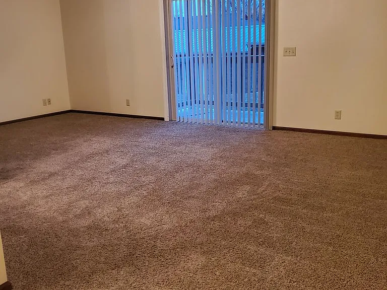 1510 Boswell Ave — Photo 6