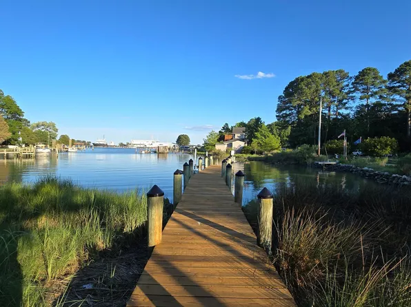 45401 Saint Georges Ave, Piney Point, MD 20674
