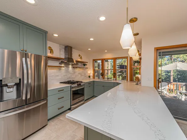 2871 NW Melville Dr, Bend, OR 97703