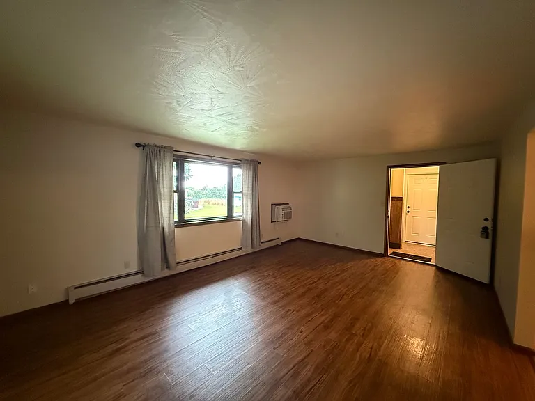 2725 Pacific Blvd — Photo 4