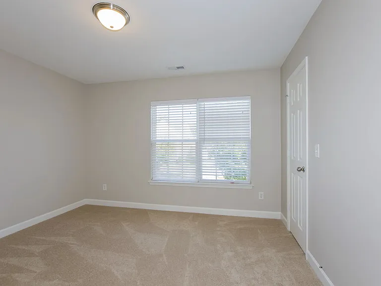 1041 Ramsgate Dr SW — Photo 12