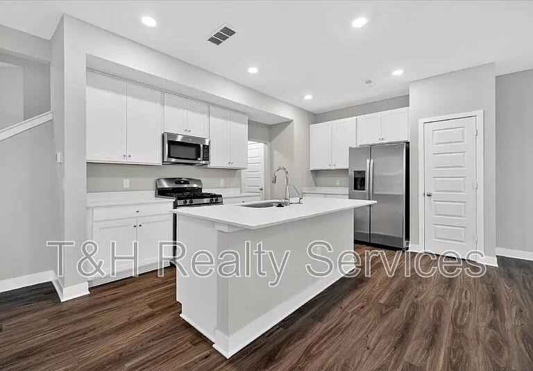 9586 Beckett St — Photo 8