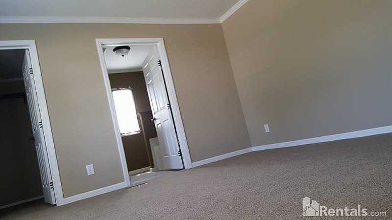 2nd image of 1513 Pamela Dr