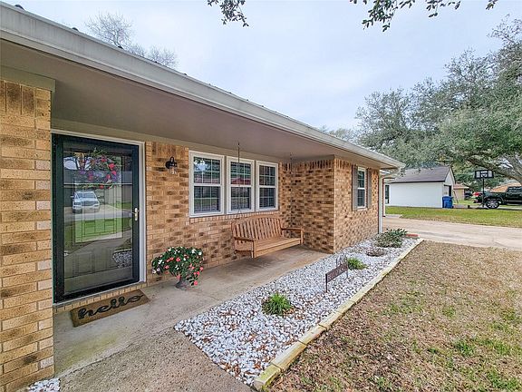 5th image of 1496 Bell Oaks Dr