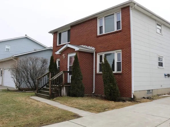 35 Crandon Blvd, Cheektowaga, NY 14225