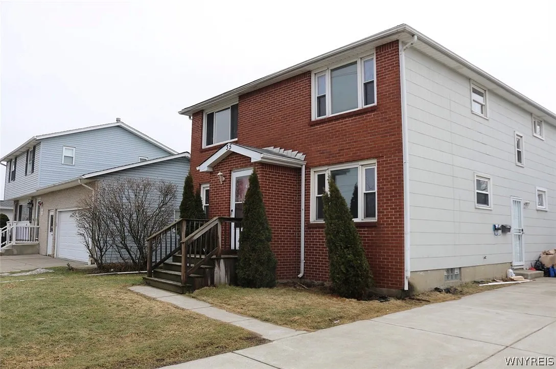 35 Crandon Blvd photo 1