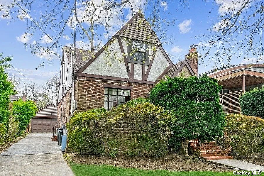 18438 Aberdeen Rd, Jamaica, NY 11432 Zillow