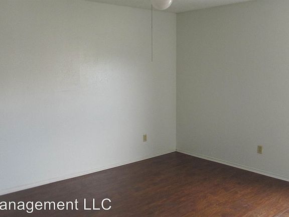 5th image of 401 12th Ave SE APT 171