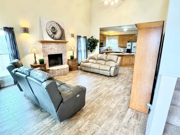 3061 County Road 1104c, Cleburne, TX 76031