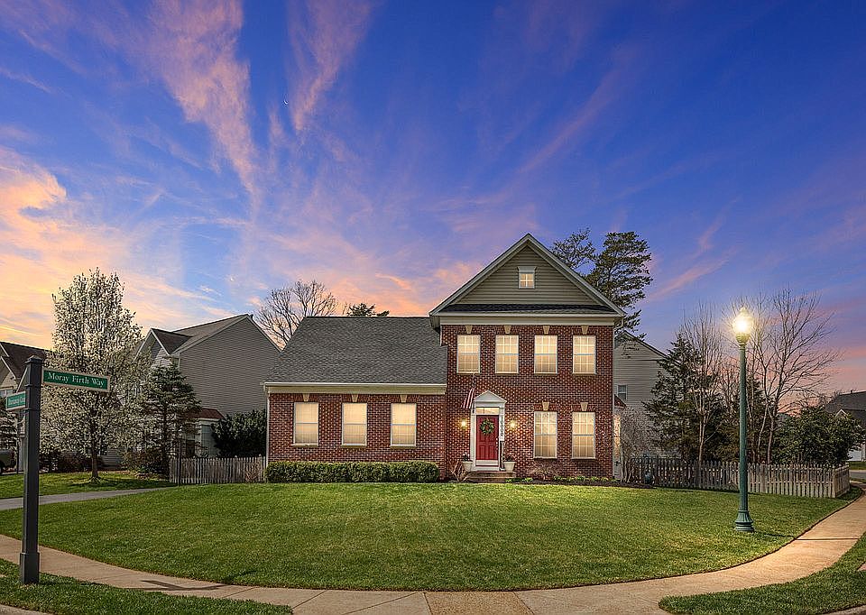 1st image of 10000 Darnaway Ct