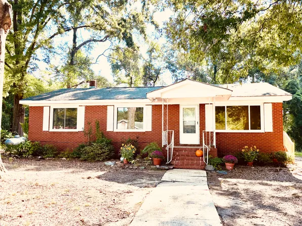245 Howard Rd, Fuquay Varina, NC 27526