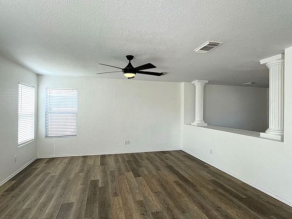 3rd image of 1611 Sunbend Fls