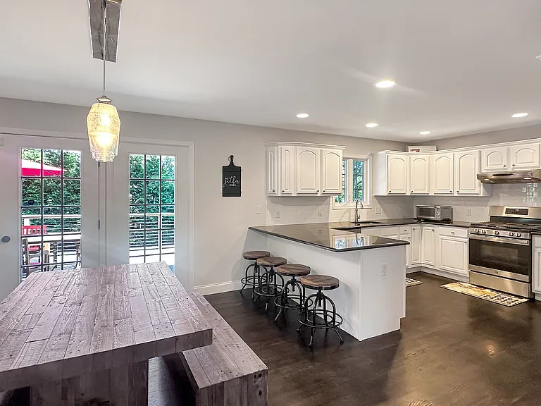 5765 Bergen Ave — Photo 8