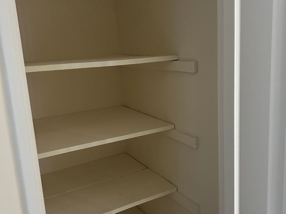 Building Photo 3