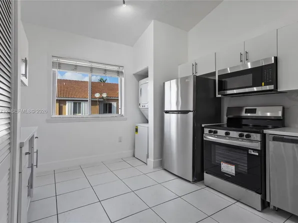 13165 SW 64th Ter, Miami, FL