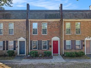 205 Winding River Dr Unit B, Sandy Springs, GA 30350