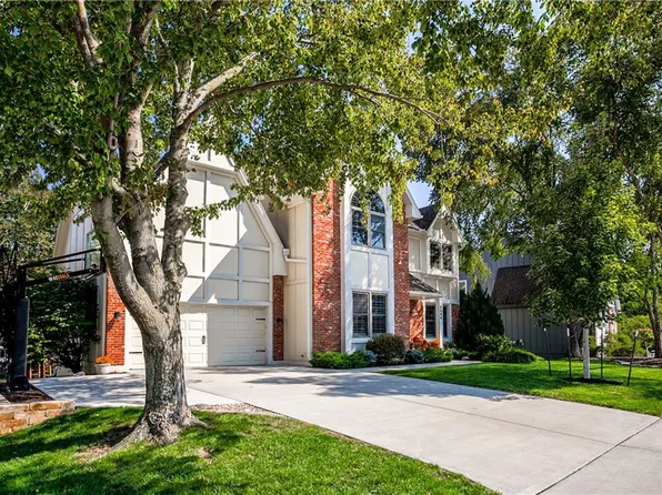 5064 W 130th Ter, Leawood, KS 66209