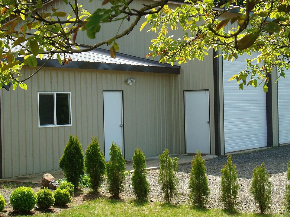 2nd image of 40215 S Cedar Mill Rd