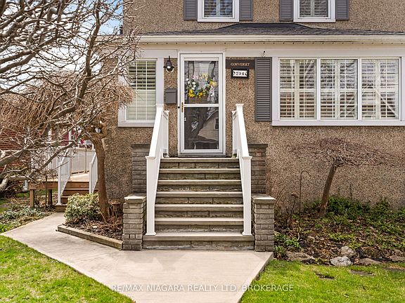 3rd image of 294 Stanley St