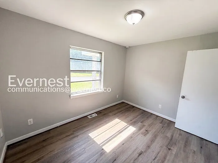 1645 18th Way SW — Photo 17