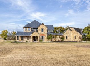 101 E Bozeman Ln, Fort Worth, TX 76108