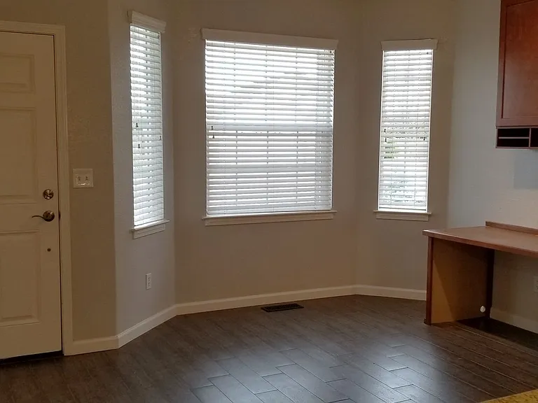 1344 Guiness Way — Photo 4