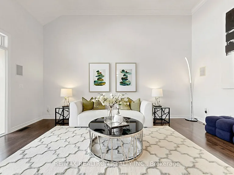 7 Military Ct — Photo 21