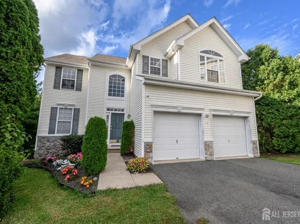38 Winding Hill Dr, Hackettstown, NJ 07840