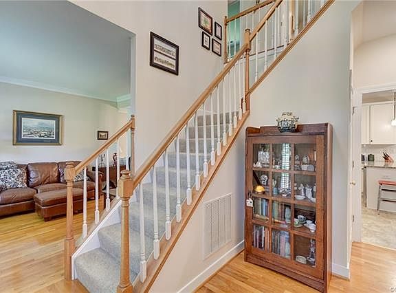5th image of 9837 Brookemoor Pl