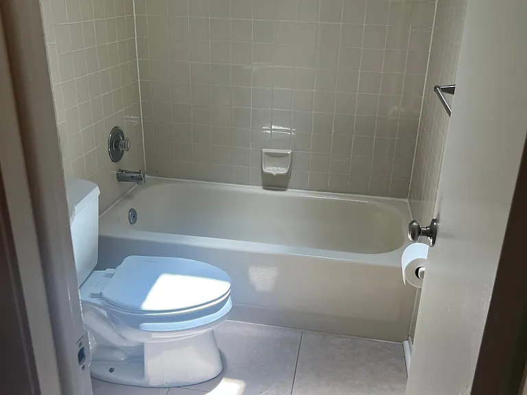 2314 E Crystal Lake Ave — Photo 18