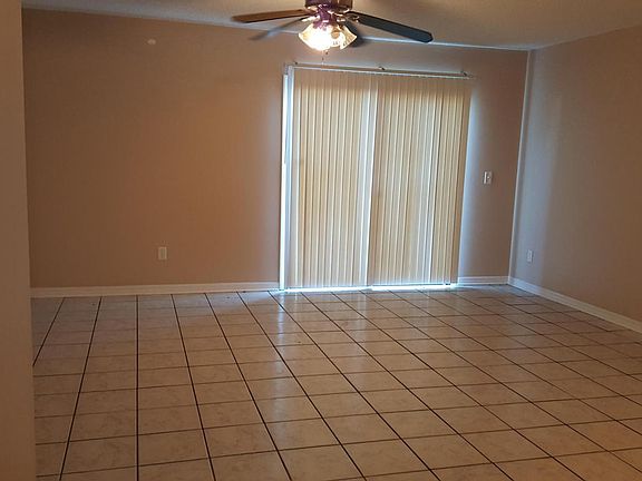 5th image of 4287 Melissa Ct W