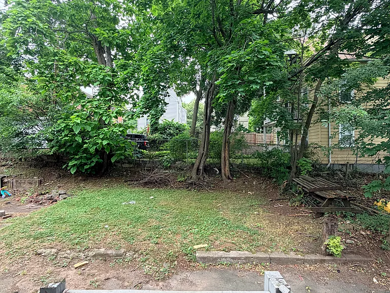 103 Sheffield Ave #1-0 — Photo 9