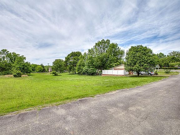 3rd image of 1749 Rockford Drive Dr Lot 71
