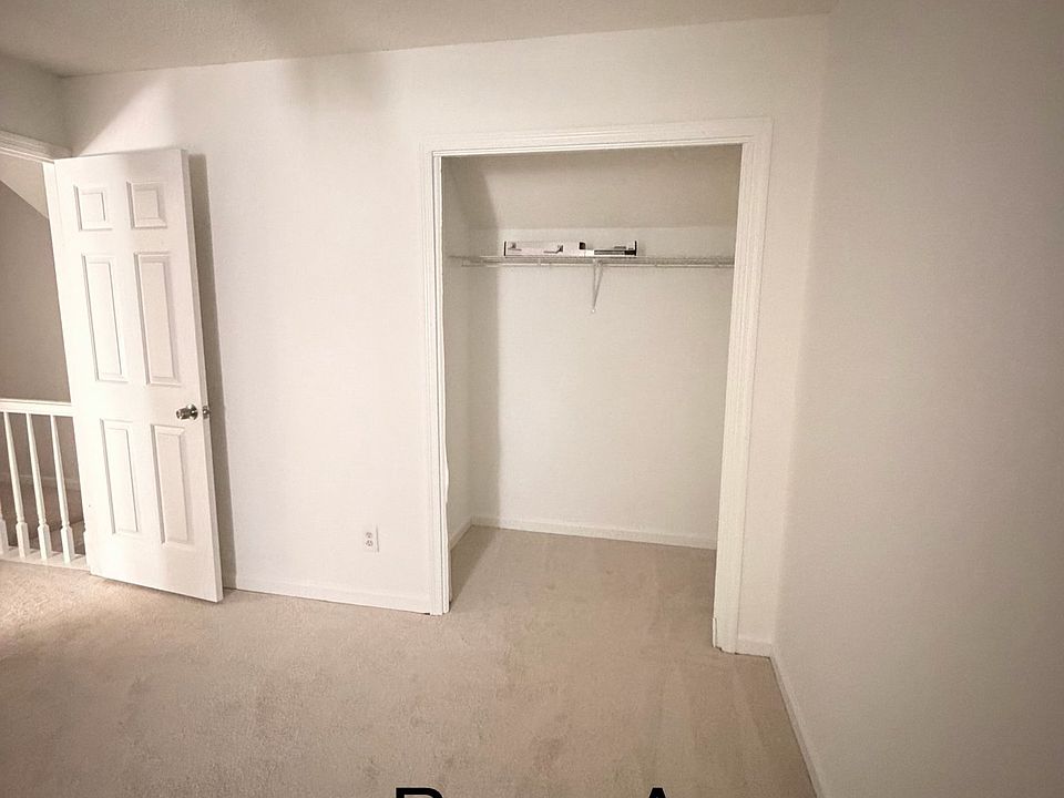 2nd image of 621 Radford Cir
