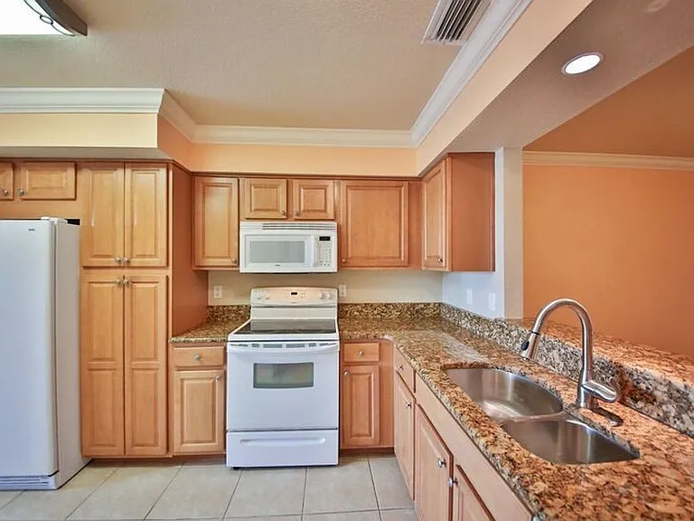 Santa Barbara Villas - Move in Special — Photo 70