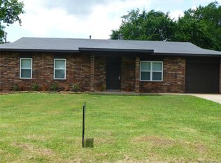 323 S 14th Ave, Durant, OK 74701