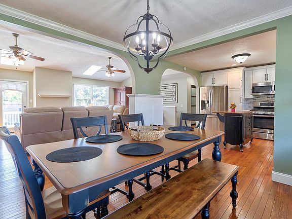 2nd image of 4144 Forest Green Dr