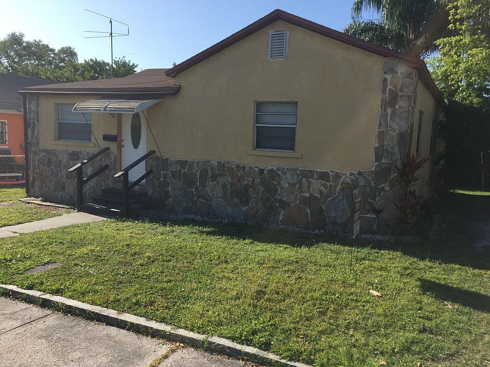 1st image of 800 Paris Ave S