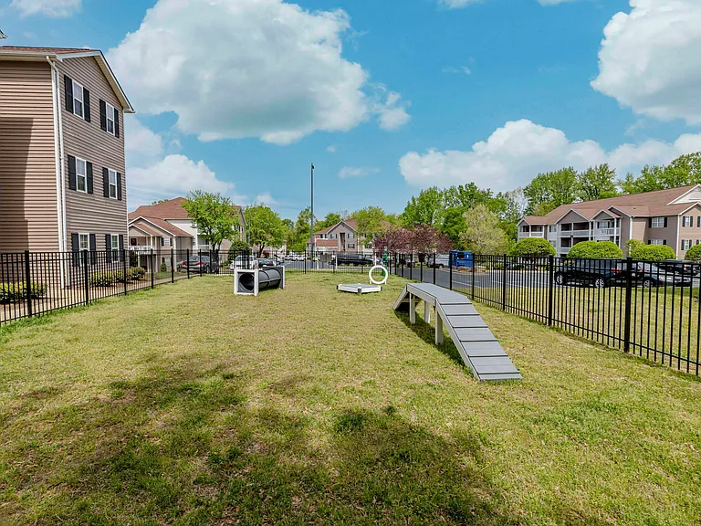 The Retreat at Concord Apartments — Photo 1
