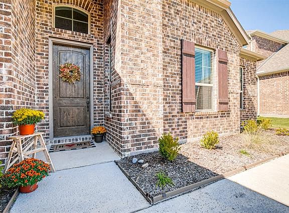 5th image of 408 Montrose Dr