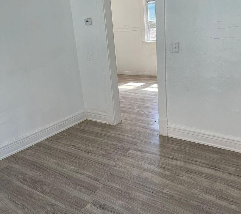 1st image of 123 Greene St #1