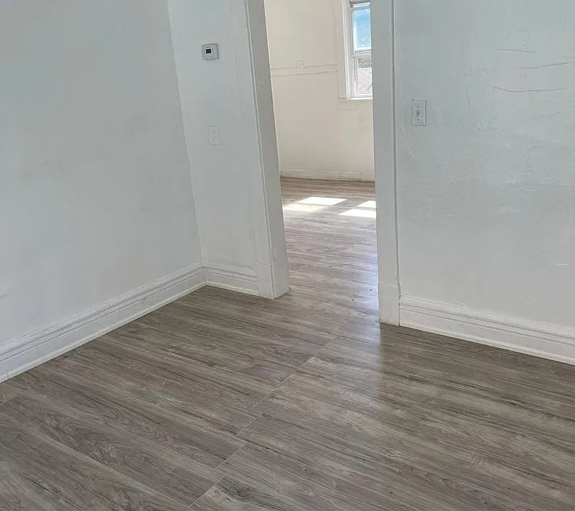 123 Greene St #1