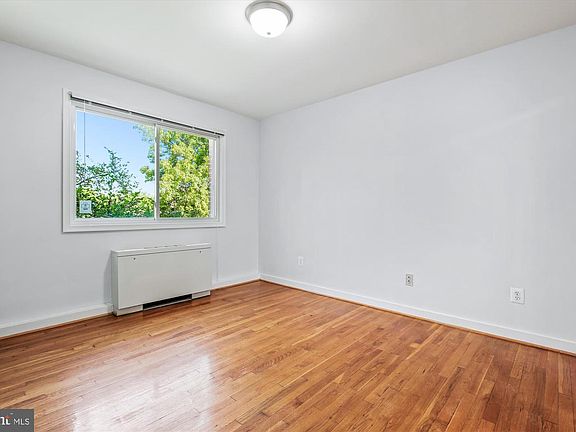 5th image of 116 Lee Ave APT 303