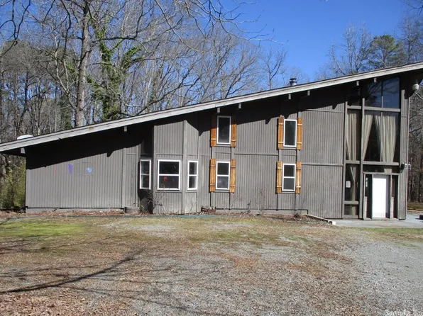 301 Garden Oaks Dr, White Hall, AR 71602