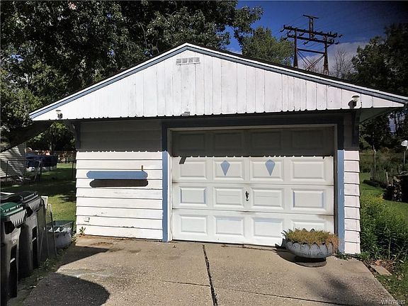 3rd image of 91 Maldiner Ave