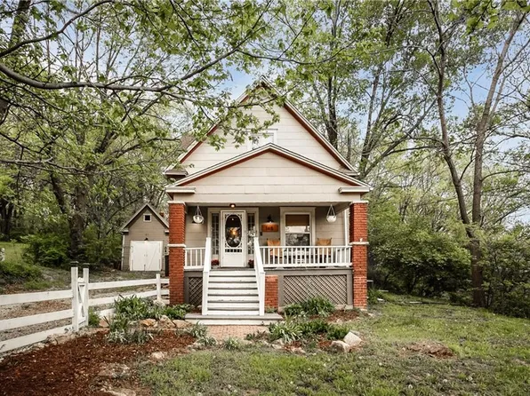 145 City Park Dr, Kansas City, KS 66102