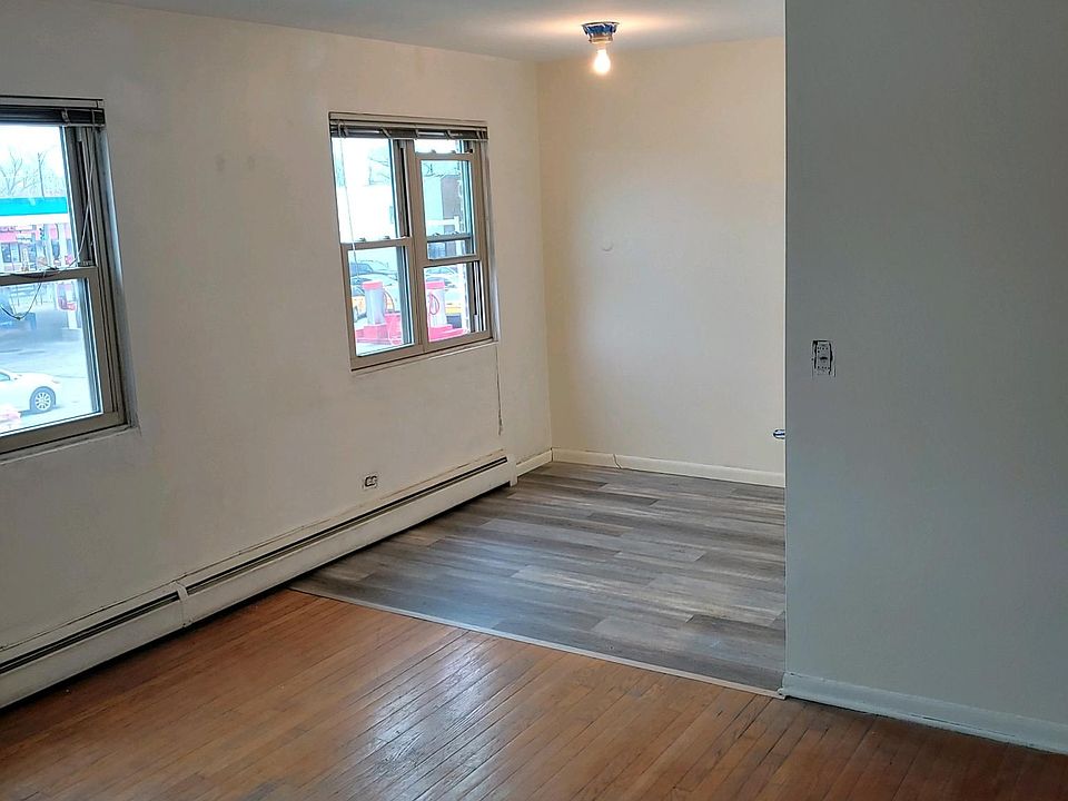 1st image of 2422 W Berwyn Ave #Qsyfdts4p