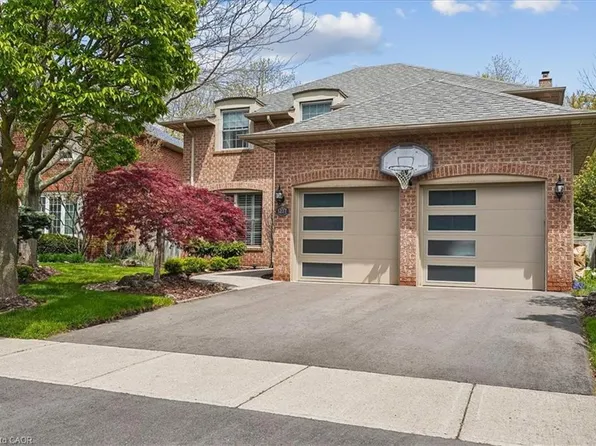 1277 Old Bridle Path, Oakville, ON L6M 1A3