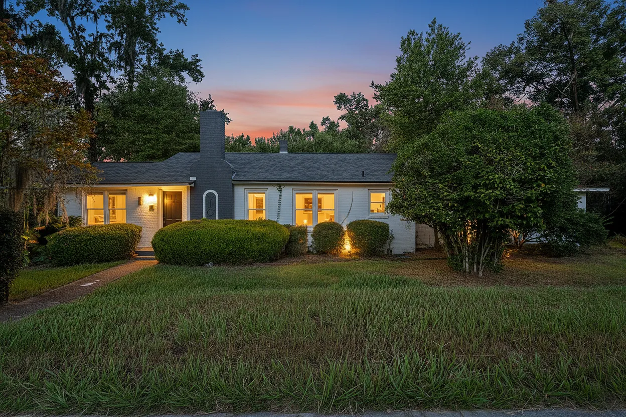 4 bed, 2210 sqft, $3,000 — Photo 1